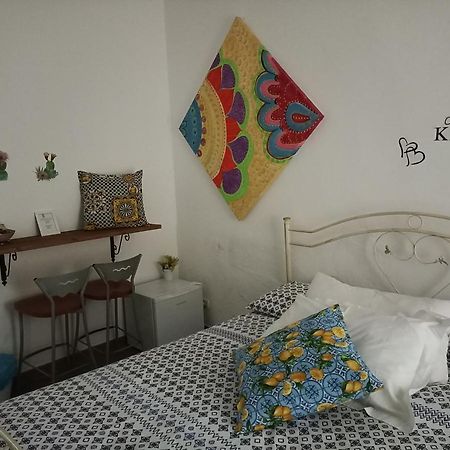 Al Molo Sant'Eligio Hotel Tarente Buitenkant foto