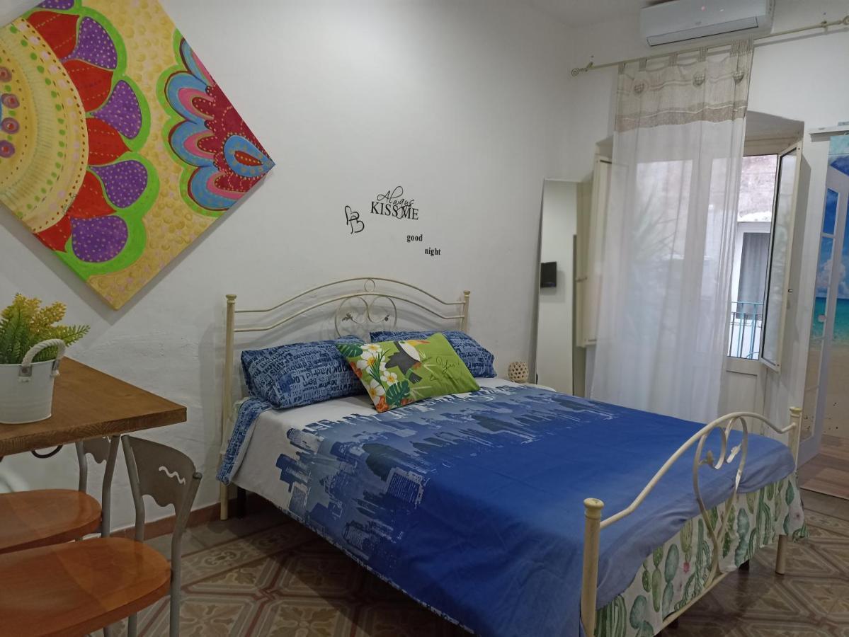 Al Molo Sant'Eligio Hotel Tarente Buitenkant foto