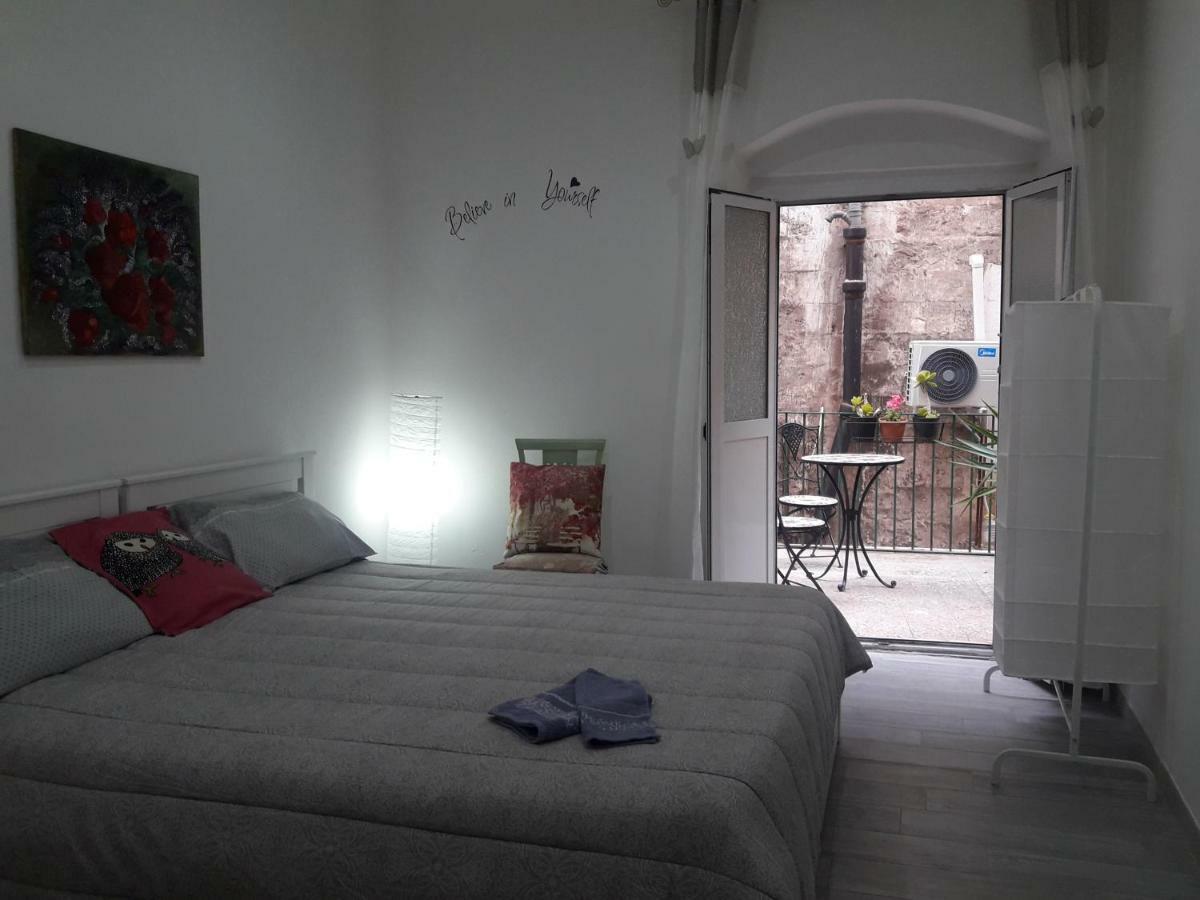 Al Molo Sant'Eligio Hotel Tarente Buitenkant foto