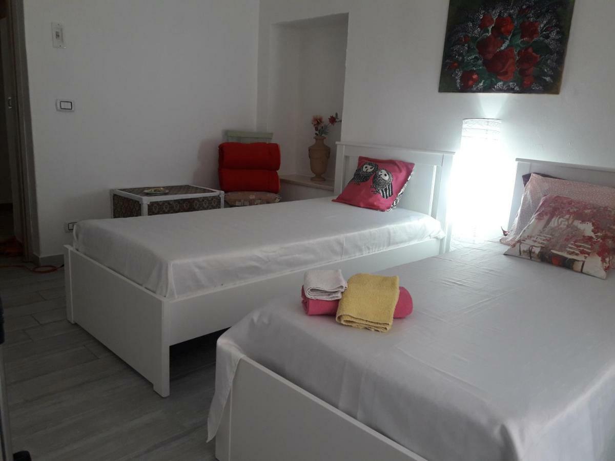 Al Molo Sant'Eligio Hotel Tarente Buitenkant foto