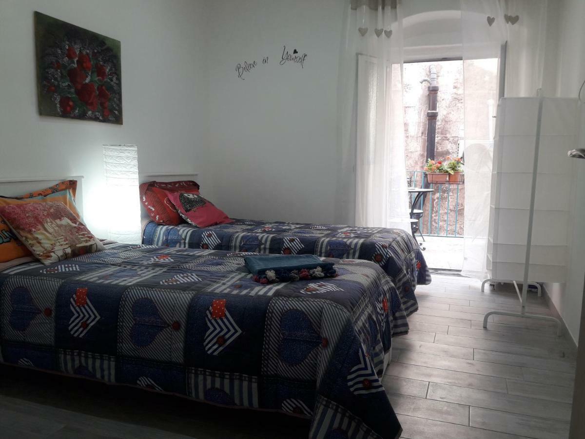 Al Molo Sant'Eligio Hotel Tarente Buitenkant foto