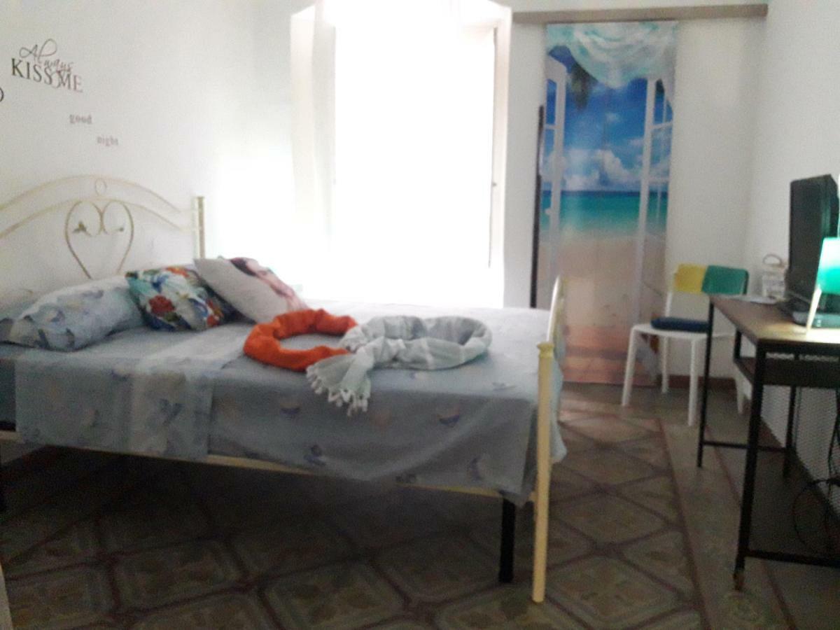 Al Molo Sant'Eligio Hotel Tarente Buitenkant foto